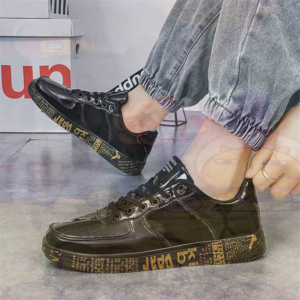 Round Foot Size 45 Sneakers Wh - огляд і ціна Travel Accessories Gift Basket